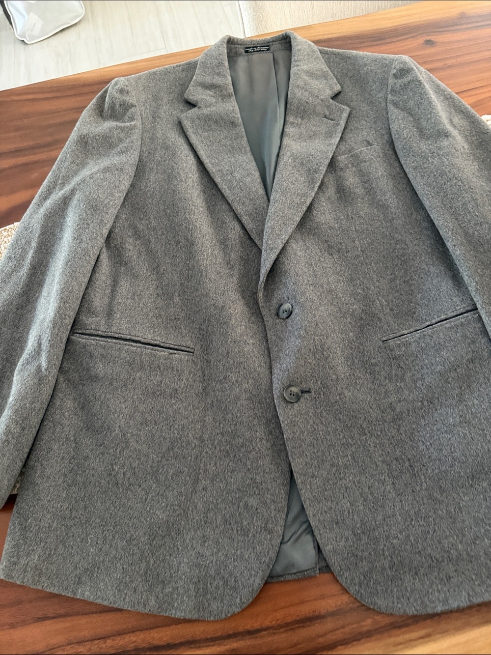 Men's Gray Cashmere Blend Blazer - Classic Two-Button Suit Jacket